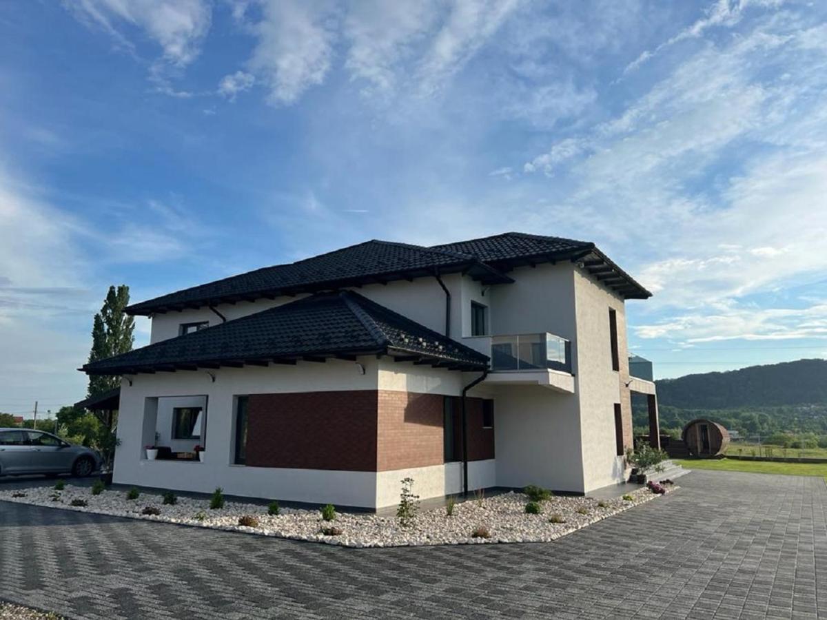 Casa Ambientt Hotell Curtea de Argeş Eksteriør bilde