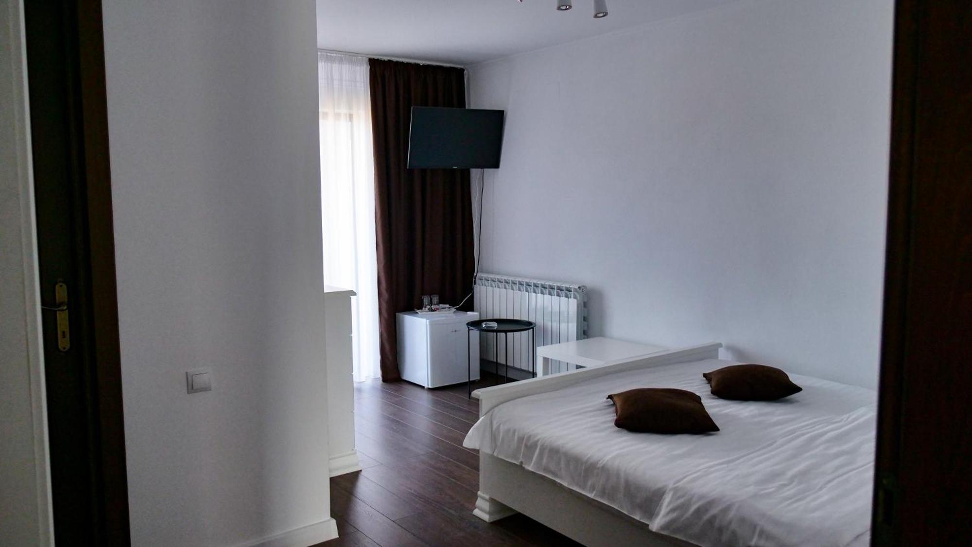 Casa Ambientt Hotell Curtea de Argeş Eksteriør bilde
