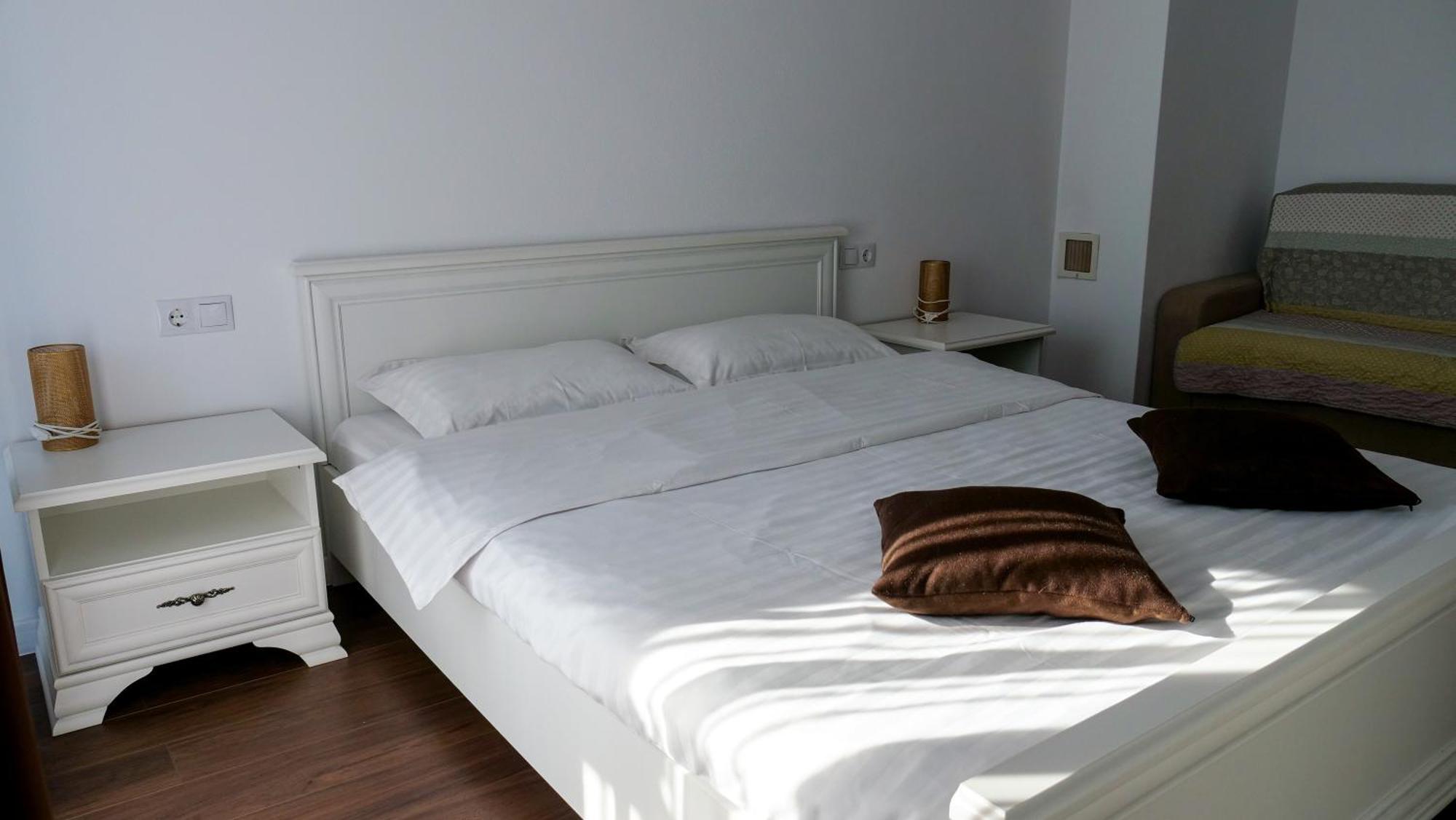 Casa Ambientt Hotell Curtea de Argeş Eksteriør bilde