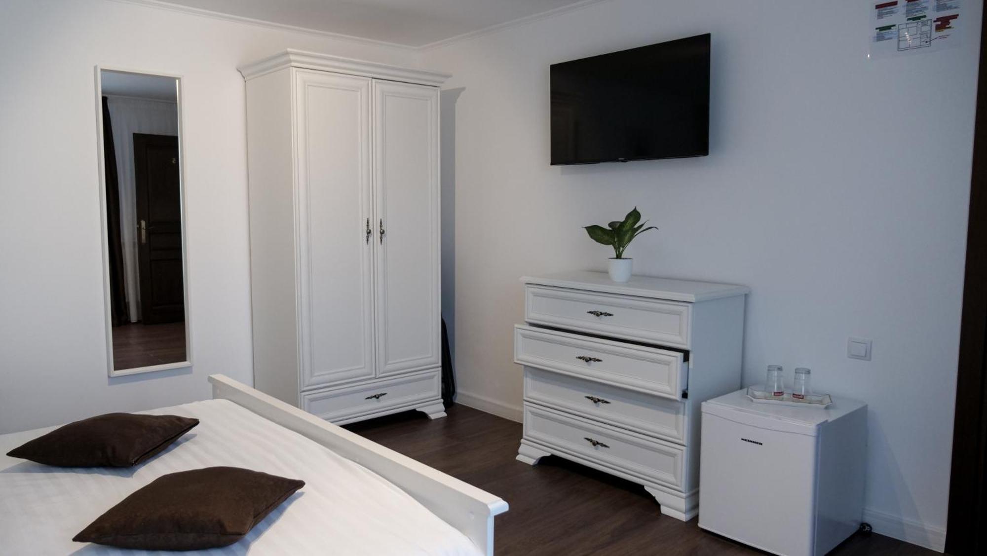 Casa Ambientt Hotell Curtea de Argeş Eksteriør bilde