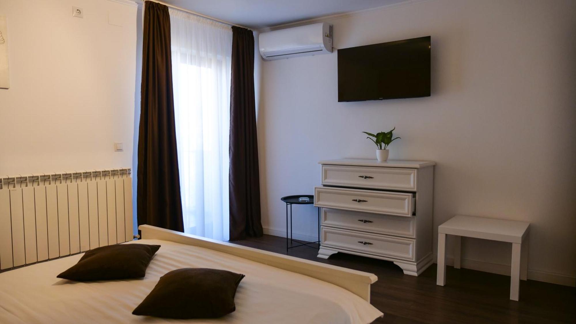 Casa Ambientt Hotell Curtea de Argeş Eksteriør bilde